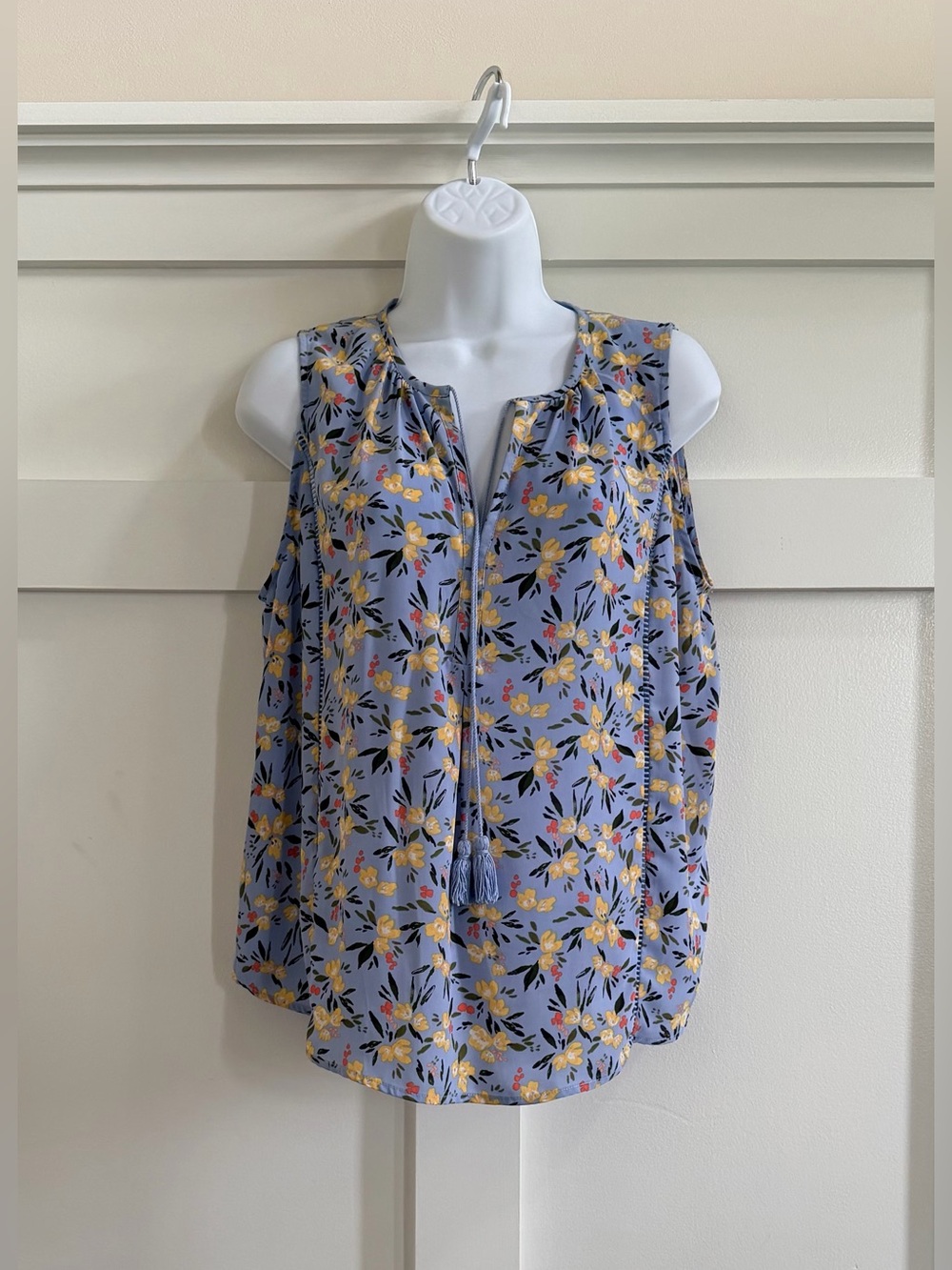 Collective Concepts Sleeveless Light Blue Floral Tassel-Trim Top